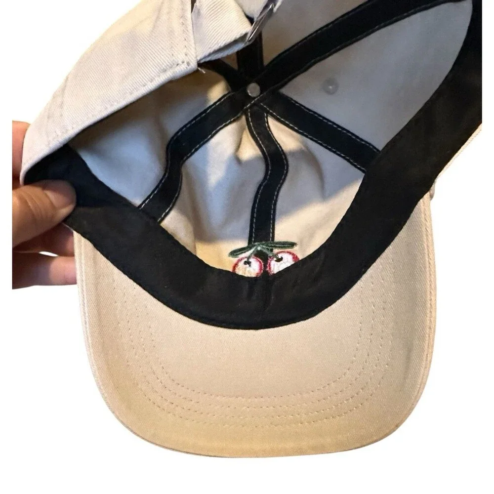 David and Young women's hat Cap Mi Ni embroidered Cherries Tan beige outdoors